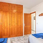 Andres House, Tias