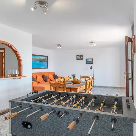 Andres House, Apartment Tias