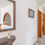 Andres House, * Tías